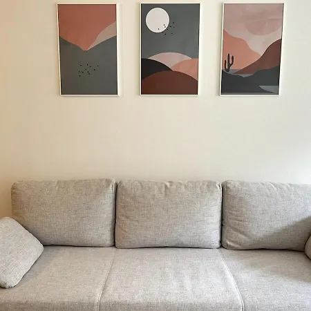 T2 Au Calme Proche Mellinet Avec Parking Et Balcon نانت