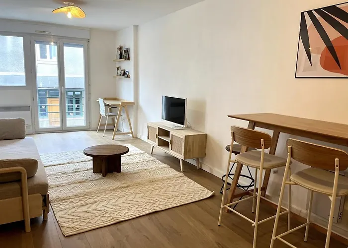 Apartment T2 Au Calme Proche Mellinet Avec Parking Et Balcon Nantes