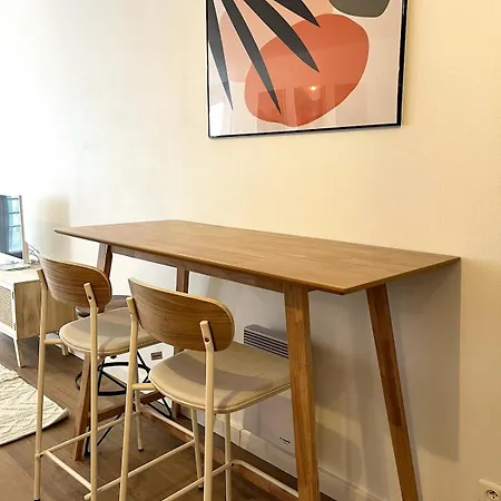 Apartamento T2 Au Calme Proche Mellinet Avec Parking Et Balcon