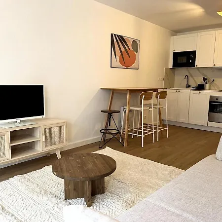 T2 Au Calme Proche Mellinet Avec Parking Et Balcon Apartamento *
